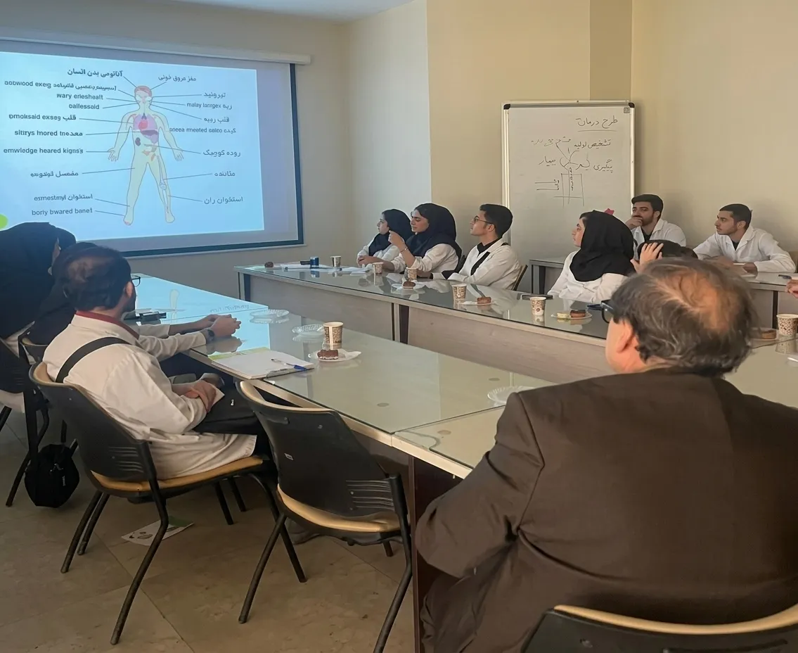 همکاری علمی و انتشارات